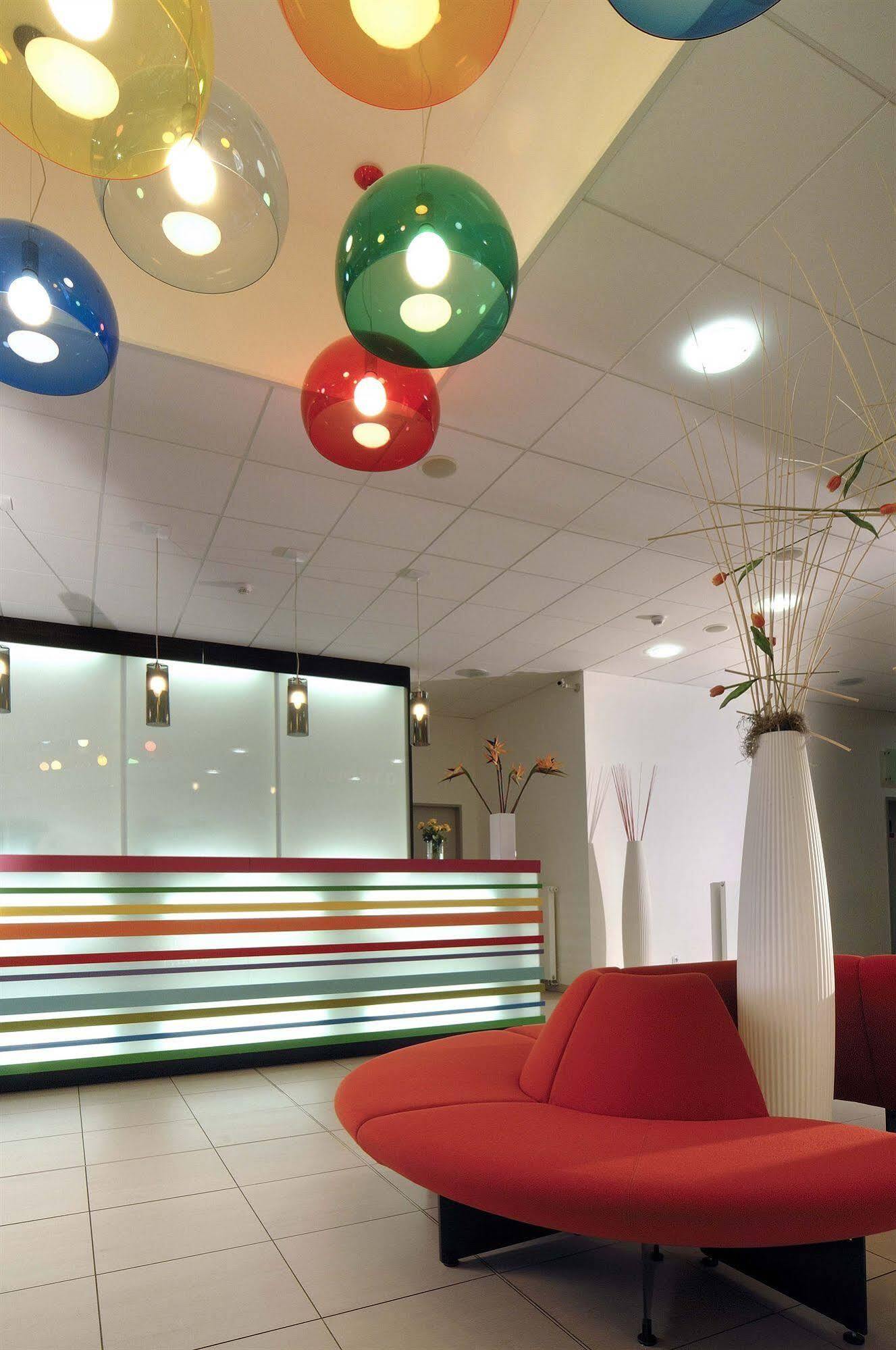 Hotel Euro Pardubice Kültér fotó